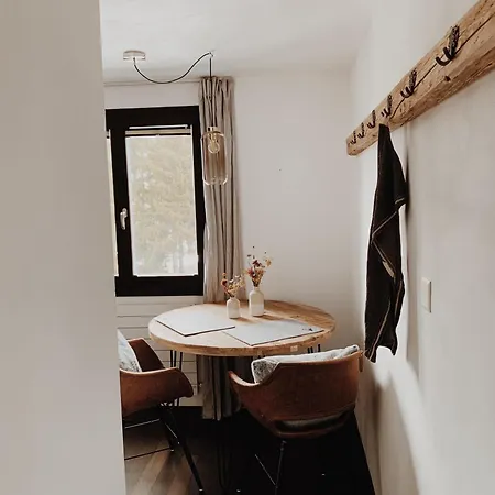 Cosy Alpine Chic كلوسترز