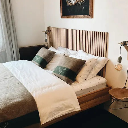 Cosy Alpine Chic * كلوسترز